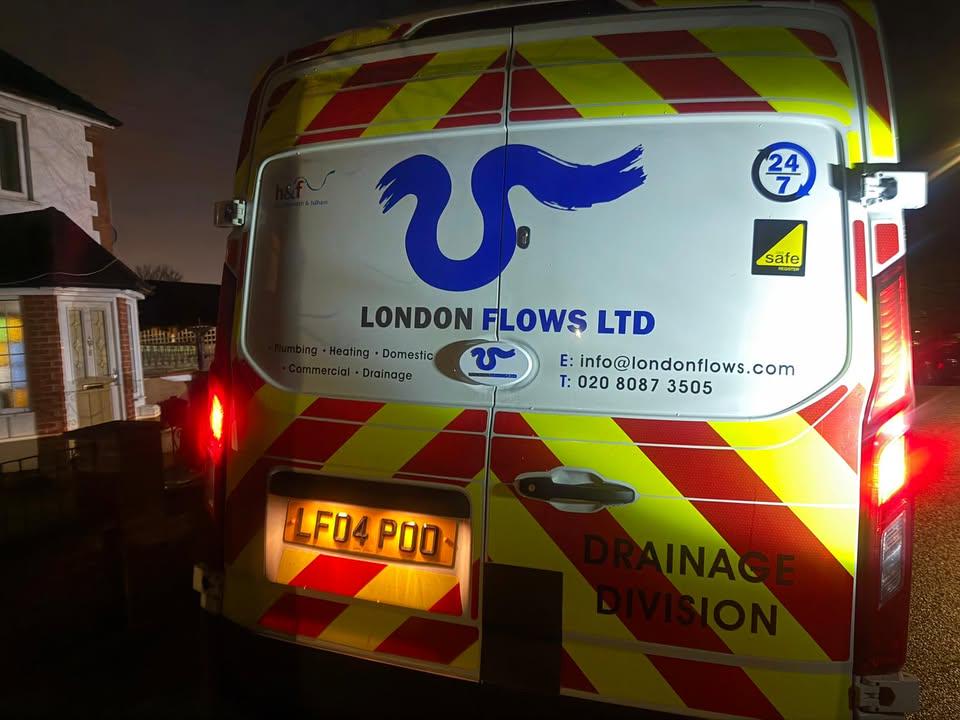 Custom Rear Door Emblem for Maxus Deliver 9 Vans - Badge - Direct Fit, Easy Install