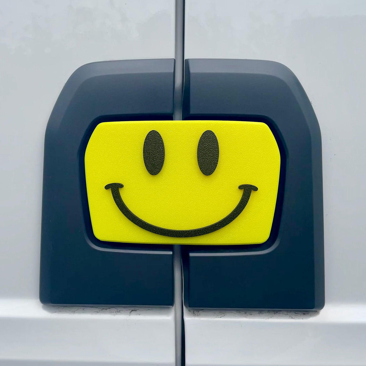 Smiley Rear Door Emblem for MAN TGE - Full Replacement Badge - Direct Fit, Easy Install